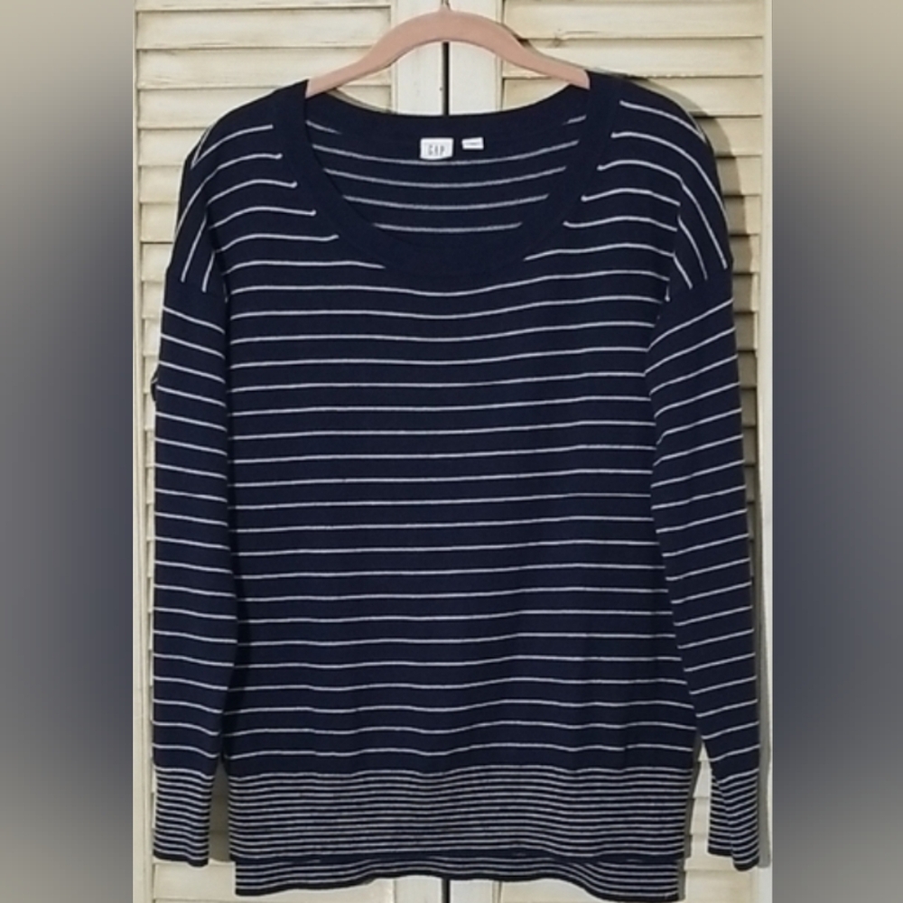 GAP Navy Blue and White Striped Pullover